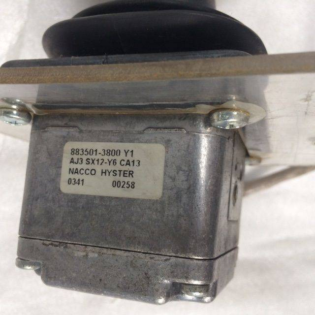Joystick for Hyster - Sistemi elektrik për Pajisje për trajtimin e materialeve: foto 5 Joystick for Hyster - Sistemi elektrik për Pajisje për trajtimin e materialeve: foto 5