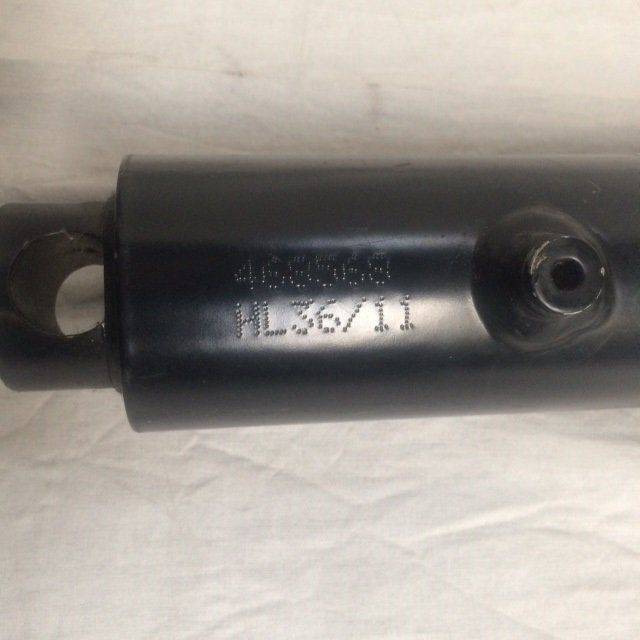 Lifting cylinder for Caterpillar - Cilindri hidraulik për Pajisje për trajtimin e materialeve: foto 2 Lifting cylinder for Caterpillar - Cilindri hidraulik për Pajisje për trajtimin e materialeve: foto 2