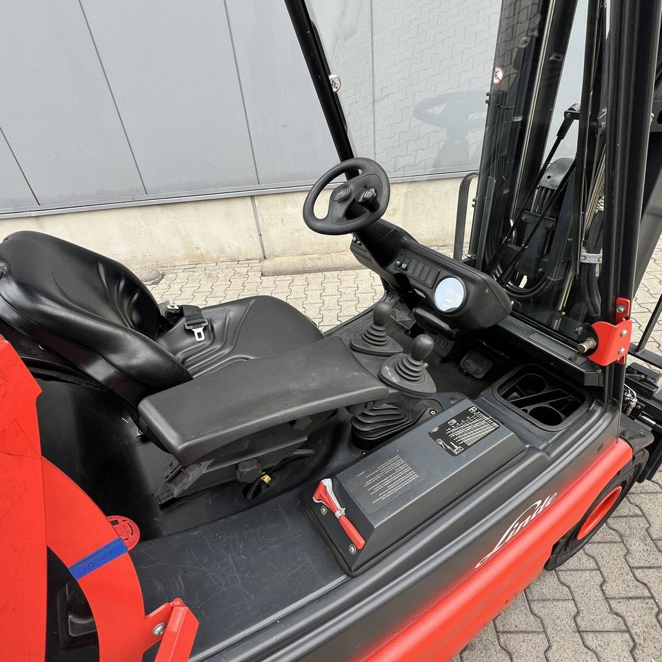 Linde E25S (336-03) - Pirun elektrik: foto 3 Linde E25S (336-03) - Pirun elektrik: foto 3