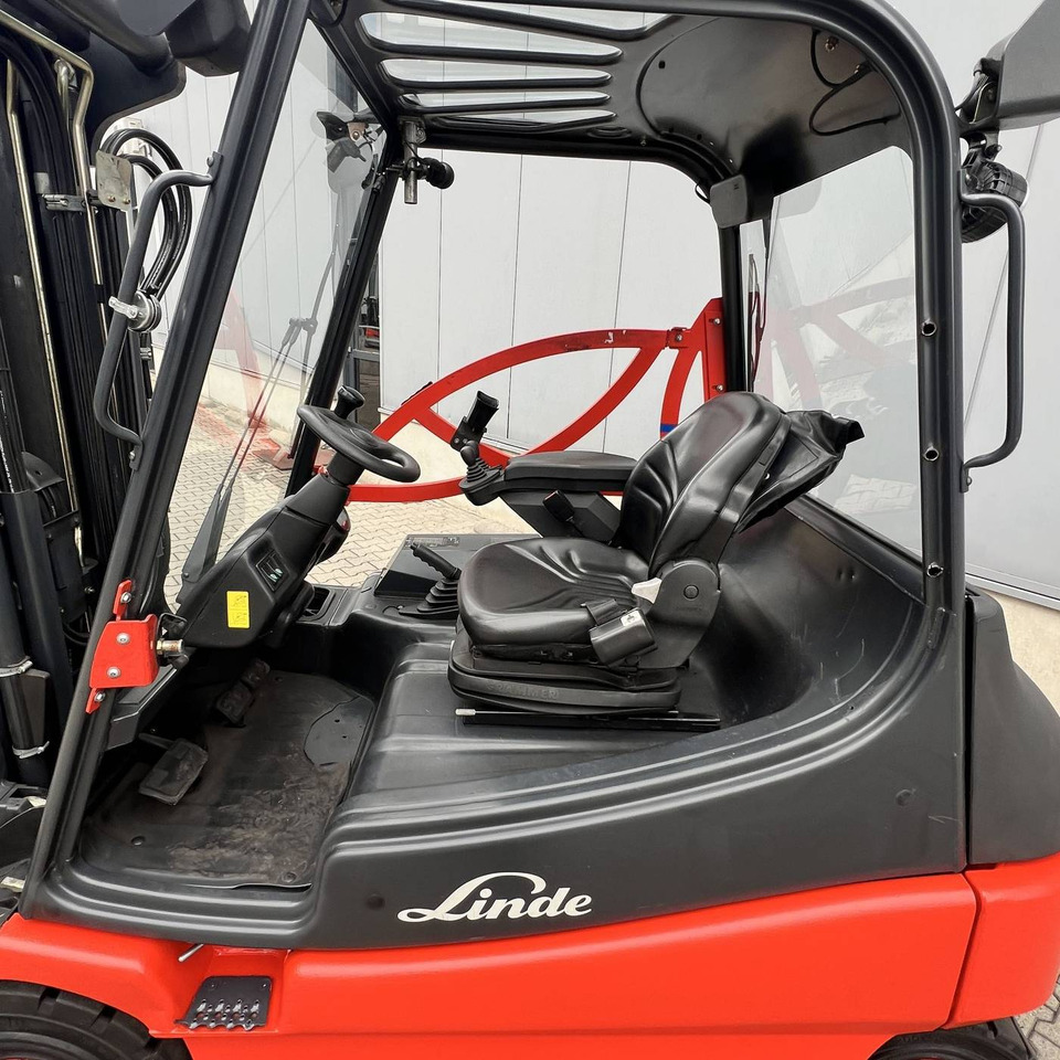Linde E25S (336-03) - Pirun elektrik: foto 5 Linde E25S (336-03) - Pirun elektrik: foto 5