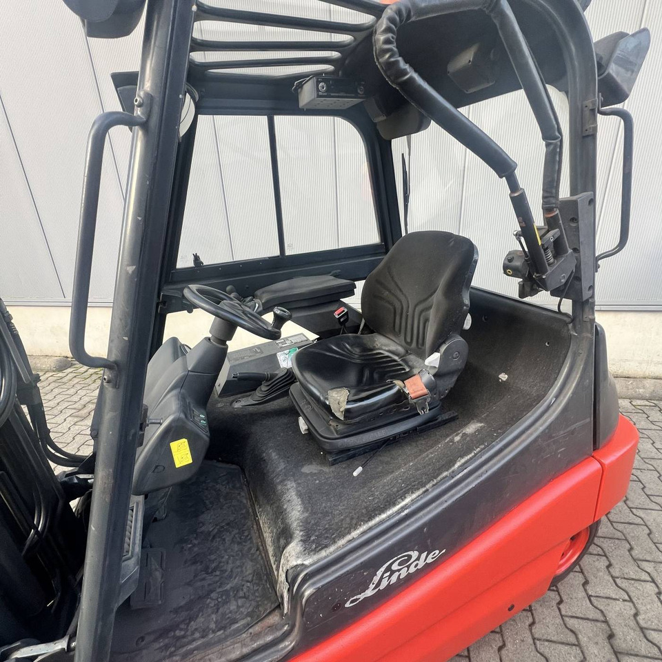 Linde E30 (336-02) - Pirun elektrik: foto 4 Linde E30 (336-02) - Pirun elektrik: foto 4