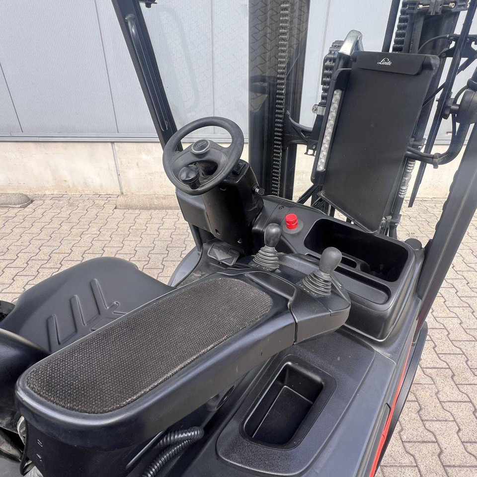 Linde E30 (387) - Pirun elektrik: foto 3 Linde E30 (387) - Pirun elektrik: foto 3