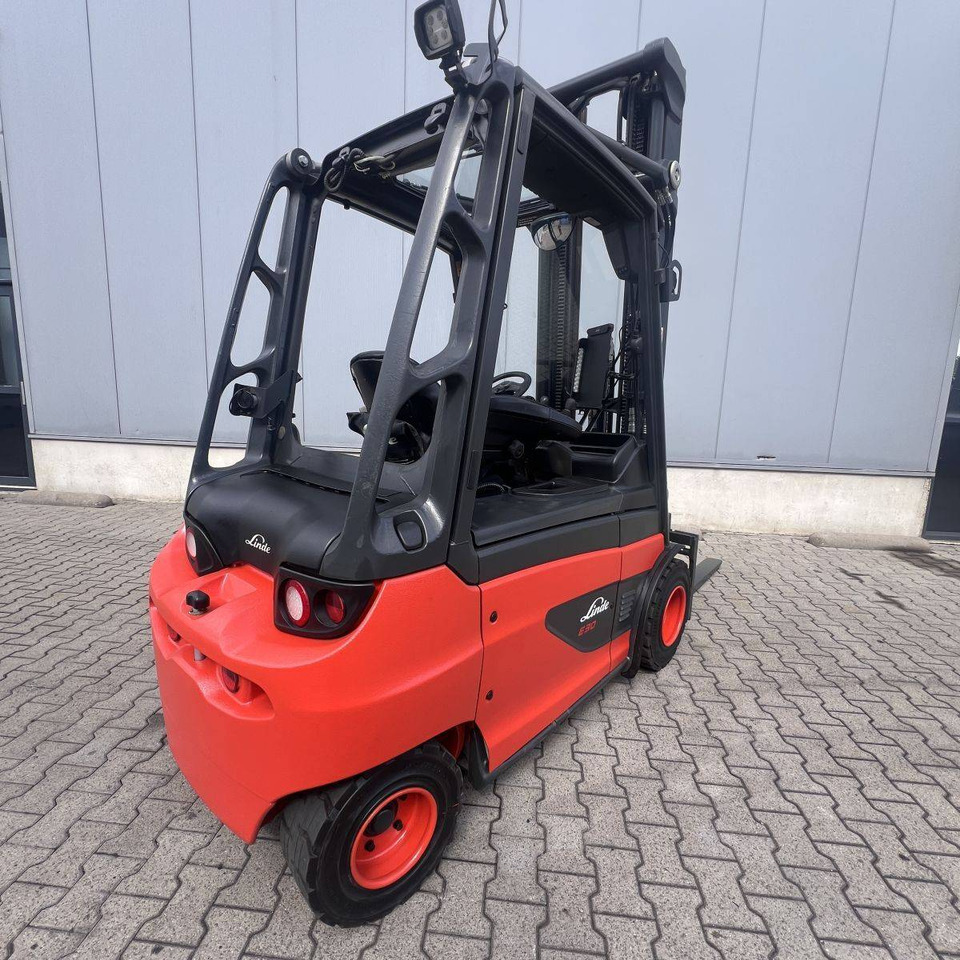 Linde E30 (387) - Pirun elektrik: foto 2 Linde E30 (387) - Pirun elektrik: foto 2