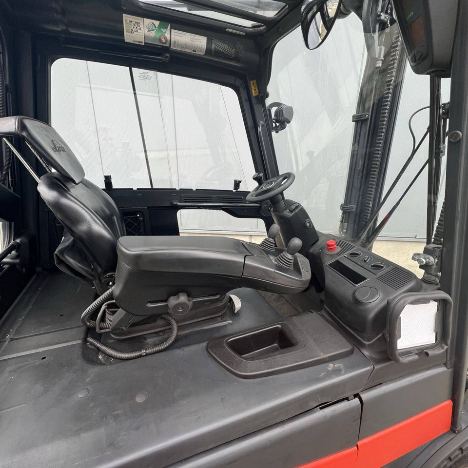 Linde E30/600 HL (387) - Pirun elektrik: foto 4 Linde E30/600 HL (387) - Pirun elektrik: foto 4