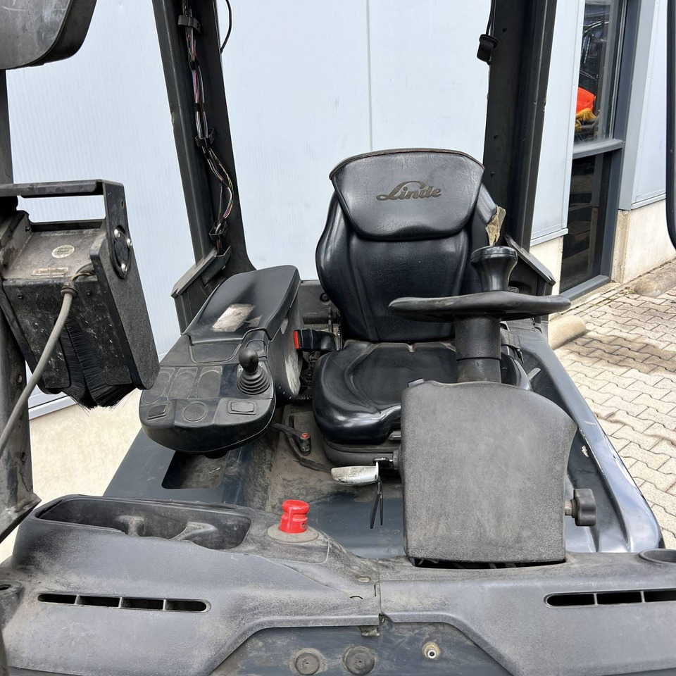 Linde E30/600H (387) - Pirun elektrik: foto 3 Linde E30/600H (387) - Pirun elektrik: foto 3