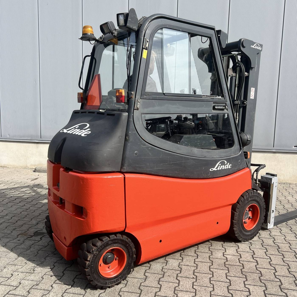 Linde E30-600S (336-03) - Pirun elektrik: foto 3 Linde E30-600S (336-03) - Pirun elektrik: foto 3