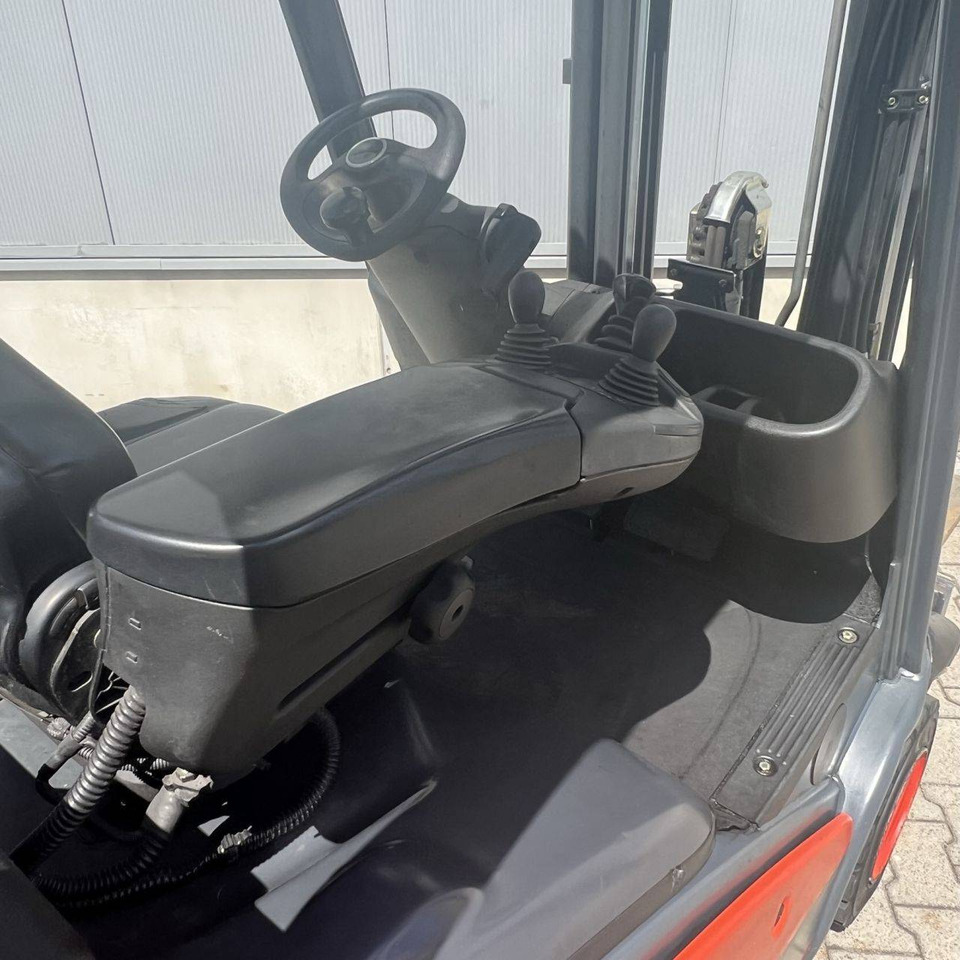 Linde H18T (391-01) EVO - Pirun më gaz: foto 3 Linde H18T (391-01) EVO - Pirun më gaz: foto 3