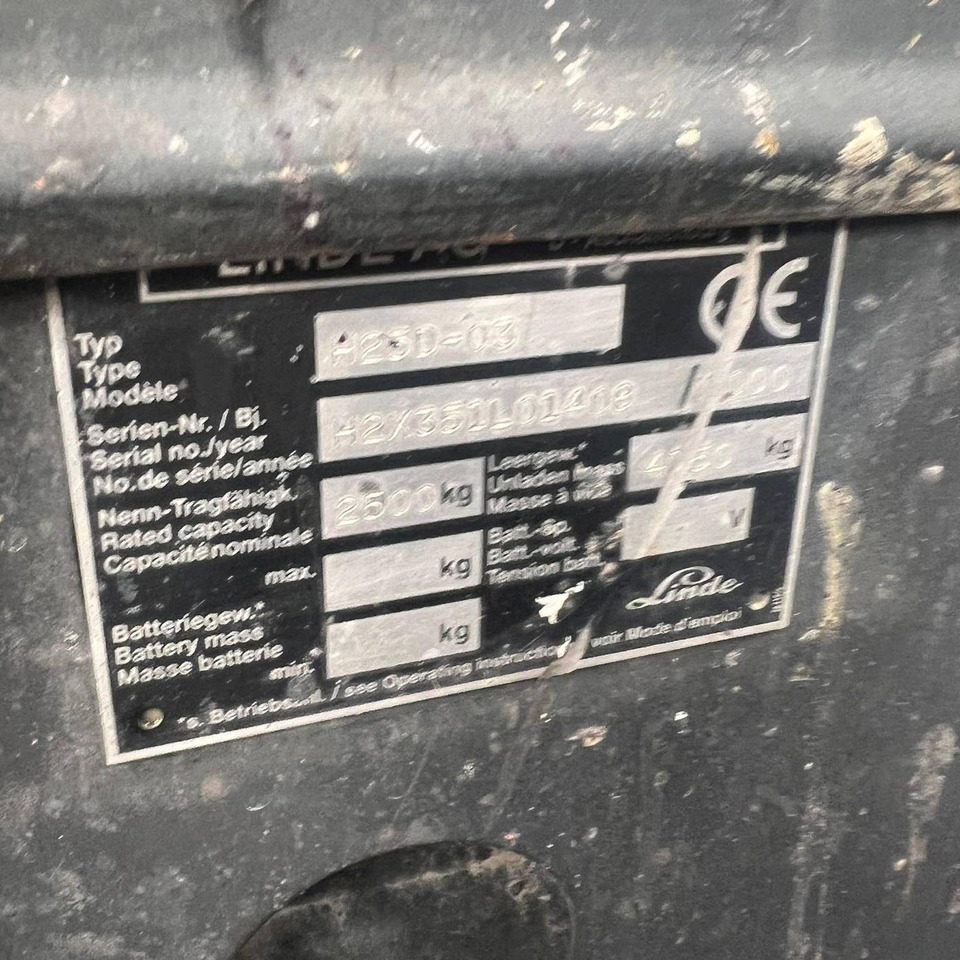 Linde H25D (351-03) - Pirun më naftë: foto 5 Linde H25D (351-03) - Pirun më naftë: foto 5