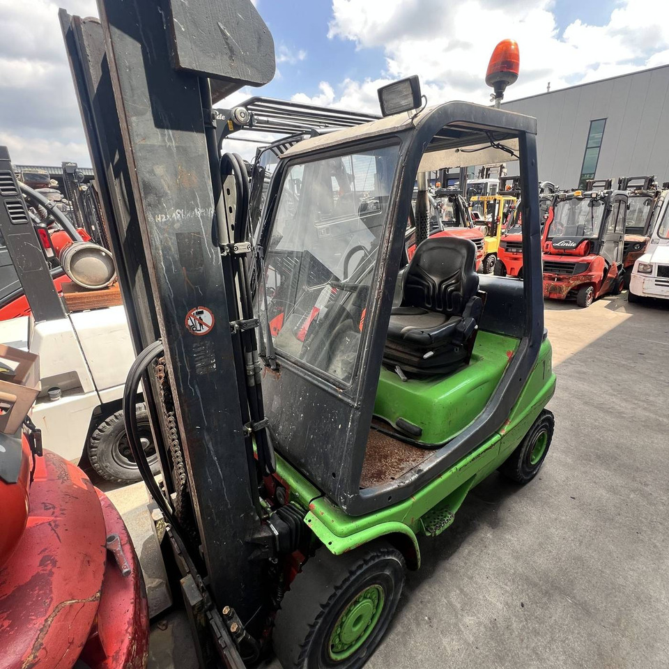 Linde H25D (351-03) - Pirun më naftë: foto 1 Linde H25D (351-03) - Pirun më naftë: foto 1