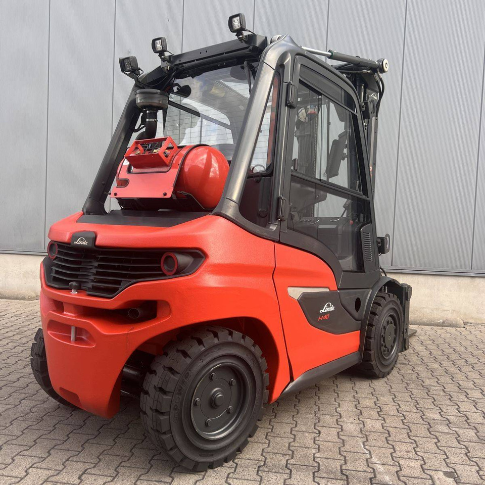 Linde H40/600T (1204) - Pirun më gaz: foto 2 Linde H40/600T (1204) - Pirun më gaz: foto 2