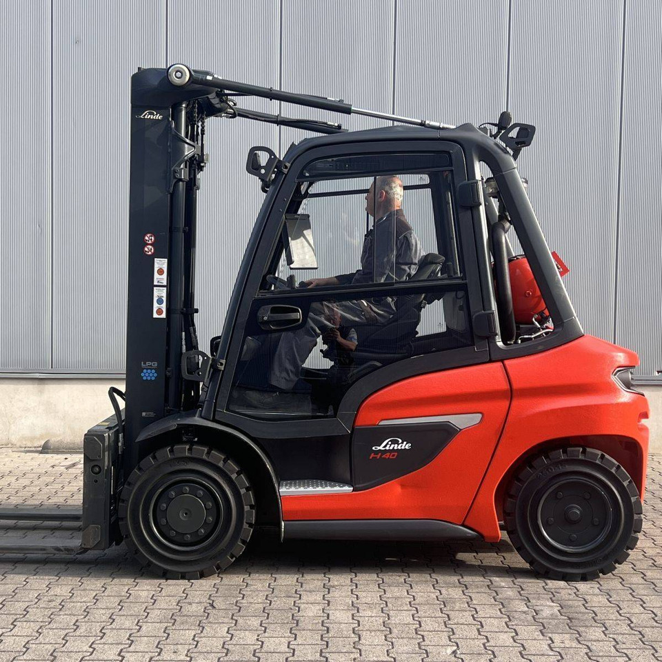 Linde H40/600T (1204) - Pirun më gaz: foto 3 Linde H40/600T (1204) - Pirun më gaz: foto 3