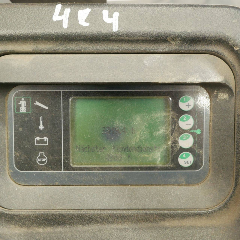 Linde P30C (1190) - Traktor rimorkimi: foto 4 Linde P30C (1190) - Traktor rimorkimi: foto 4