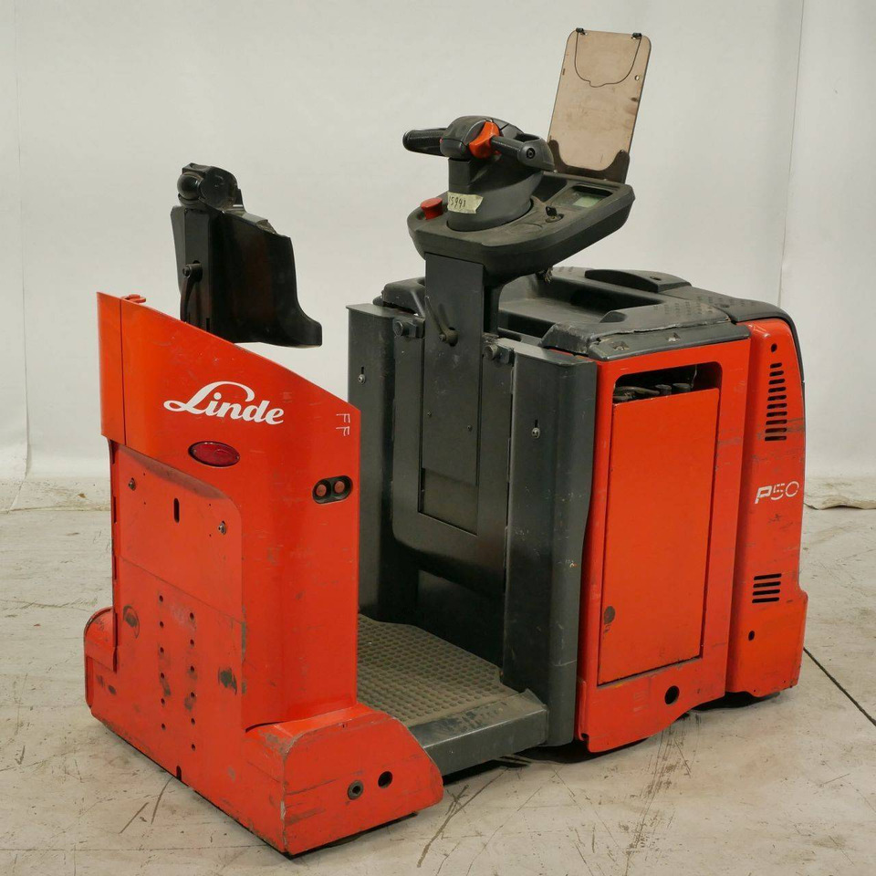 Linde P50C (1190) - Traktor rimorkimi: foto 2 Linde P50C (1190) - Traktor rimorkimi: foto 2