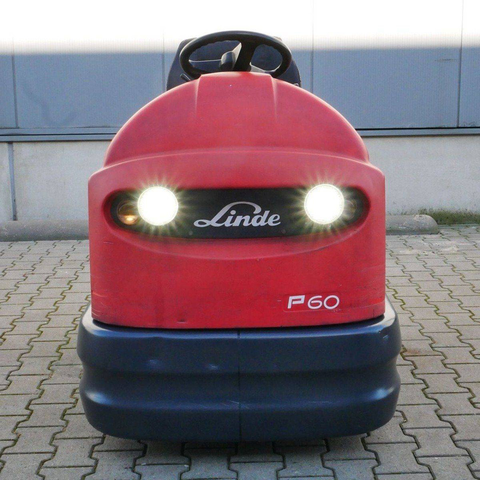 Linde P60Z (126) - Traktor rimorkimi: foto 3 Linde P60Z (126) - Traktor rimorkimi: foto 3