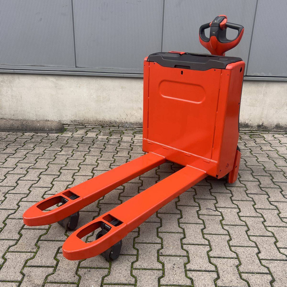 Linde T16 (1152) - Pirun paletash: foto 3 Linde T16 (1152) - Pirun paletash: foto 3