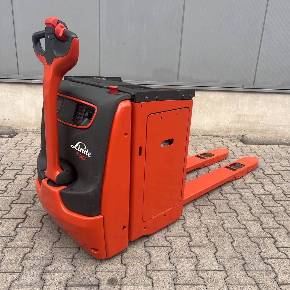 Linde T30 (1153) - Pirun paletash: foto 1 Linde T30 (1153) - Pirun paletash: foto 1