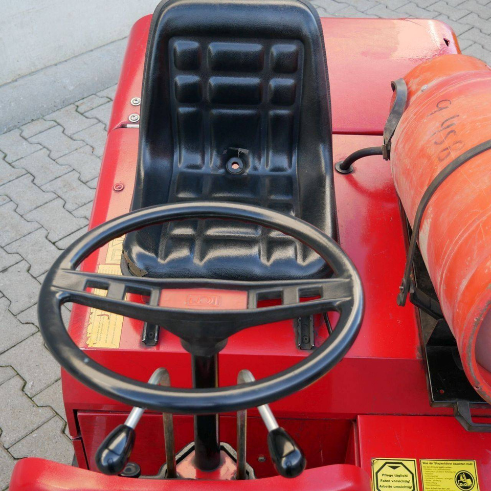 RCM 703H (LPG) - Makineri fshirëse-thithëse: foto 3 RCM 703H (LPG) - Makineri fshirëse-thithëse: foto 3