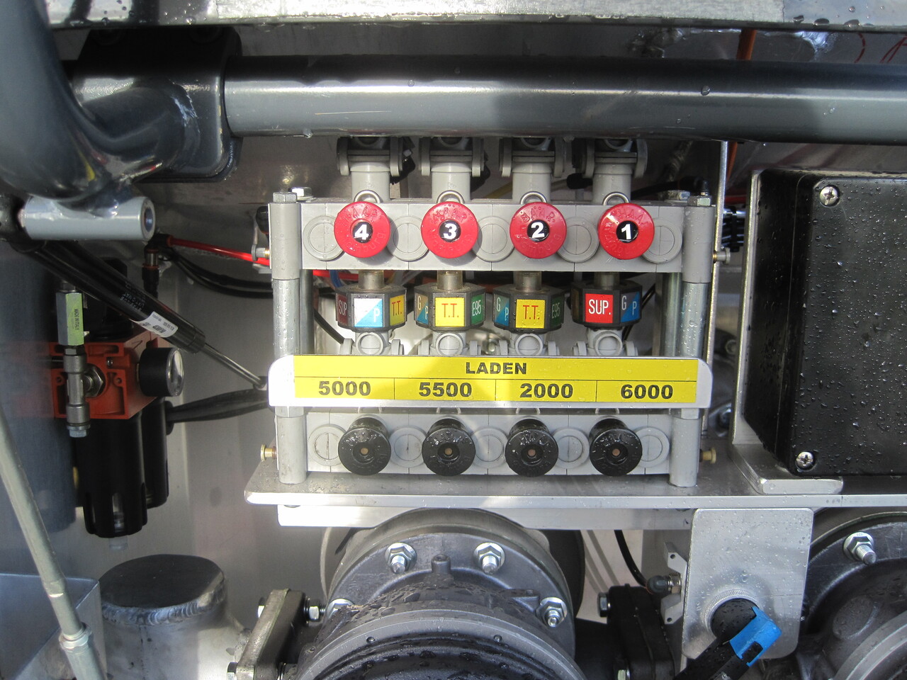 SCANIA G370 - Autobot: foto 4 SCANIA G370 - Autobot: foto 4