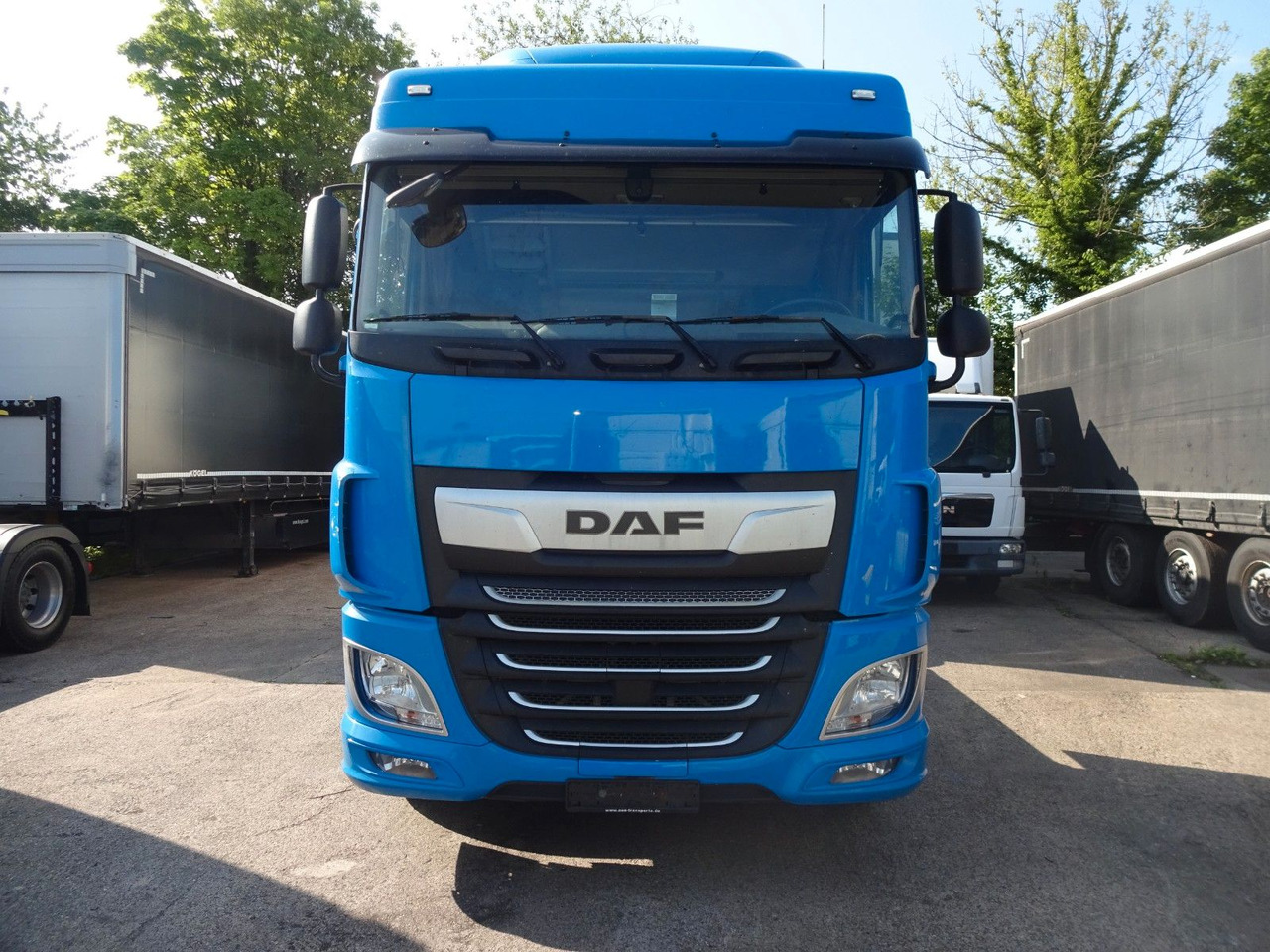 DAF XF 440, SC, Klima, 2 x Tank, Intarder, Standklim - Gjysmë-kamion: foto 2 DAF XF 440, SC, Klima, 2 x Tank, Intarder, Standklim - Gjysmë-kamion: foto 2