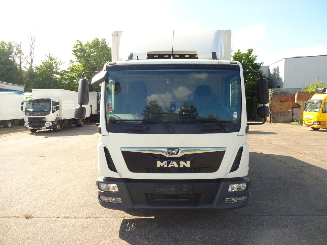 MAN TGL 8.190, LBW, Luft, Tempomat, Standheizung - Kamioncine me kontinier: foto 2 MAN TGL 8.190, LBW, Luft, Tempomat, Standheizung - Kamioncine me kontinier: foto 2