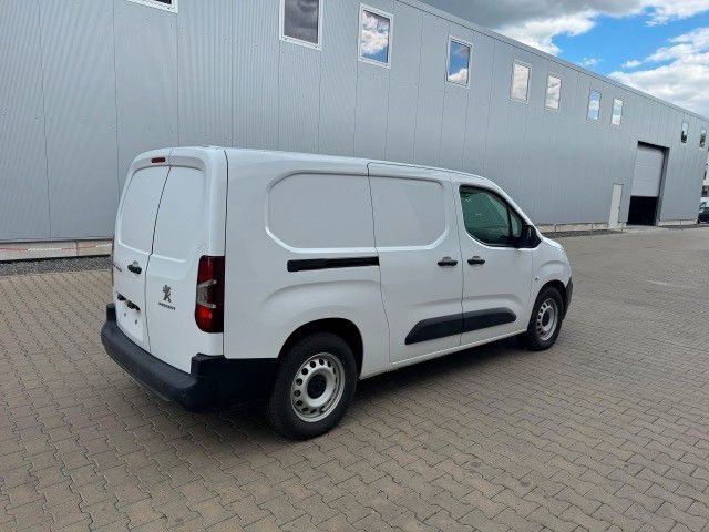 Peugeot Partner Premium Elektro L3H1, 100 kW - Furgon pasagjerësh, Furgon elektrik: foto 3 Peugeot Partner Premium Elektro L3H1, 100 kW - Furgon pasagjerësh, Furgon elektrik: foto 3