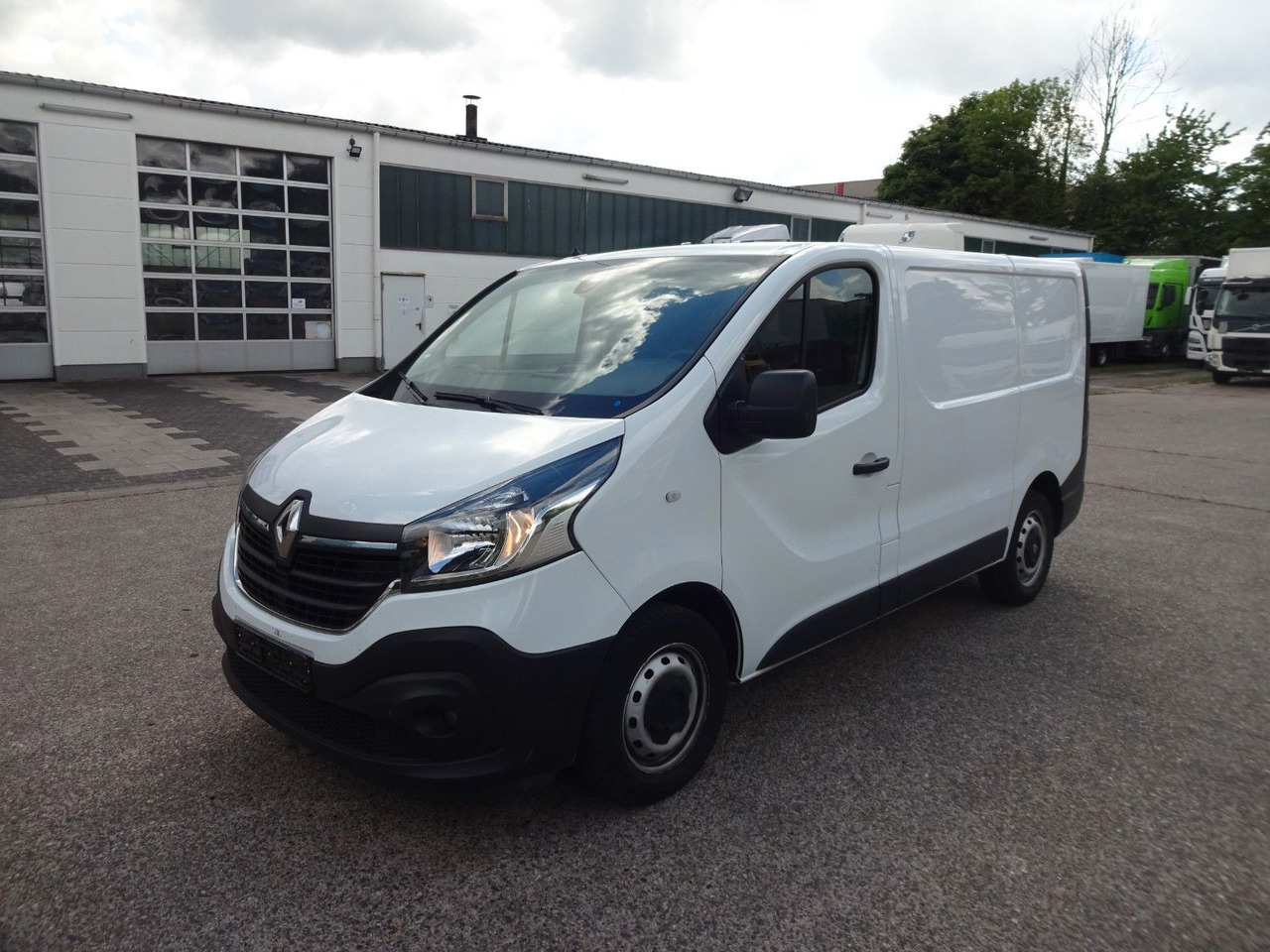 Renault Trafic Kasten L1H1 3,0t,Kamera,PDC,Klima,Tempoma - Furgon i vogël: foto 3 Renault Trafic Kasten L1H1 3,0t,Kamera,PDC,Klima,Tempoma - Furgon i vogël: foto 3