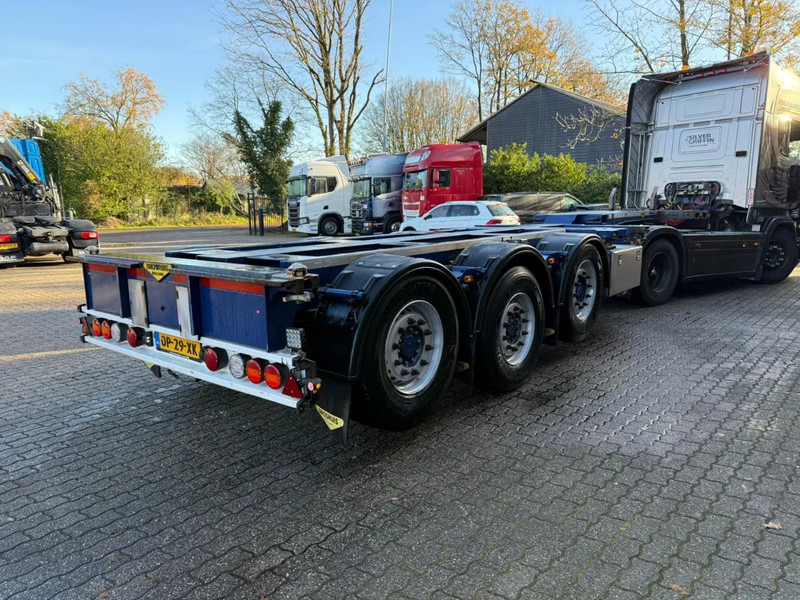 Broshuis 3UCC-39/45 2x20/30/40/45 FT Multi Liftas SAF Schijfremmen APK 08/2026 - Transportjer kontejnerësh/ Gjysmë rimorkio me karroceri të çmontueshme: foto 4 Broshuis 3UCC-39/45 2x20/30/40/45 FT Multi Liftas SAF Schijfremmen APK 08/2026 - Transportjer kontejnerësh/ Gjysmë rimorkio me karroceri të çmontueshme: foto 4