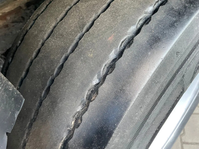 Gjysmë rimorkio me bazament të lëvizshëm Bulthuis 80m3 390H Cargo Floor Stuuras good condition!: foto 16 Gjysmë rimorkio me bazament të lëvizshëm Bulthuis 80m3 390H Cargo Floor Stuuras good condition!: foto 16