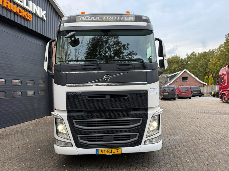 Volvo FH 500 4x2 Globetrotter Hydraukic Standairco 799.830KM NL Truck - Gjysmë-kamion: foto 5 Volvo FH 500 4x2 Globetrotter Hydraukic Standairco 799.830KM NL Truck - Gjysmë-kamion: foto 5