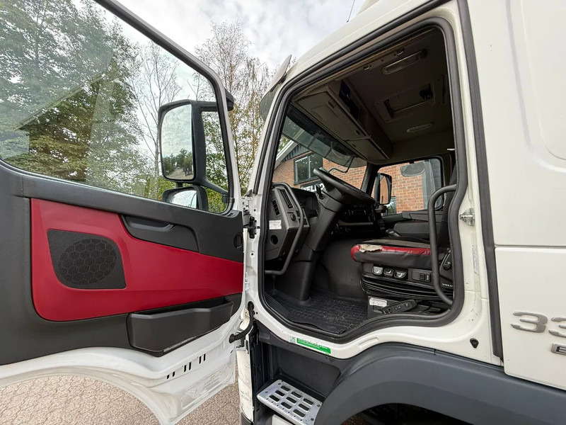 Gjysmë-kamion Volvo FM 330 Slaapcabine Side skirts NL Truck APK/TUV 05-2026: foto 20