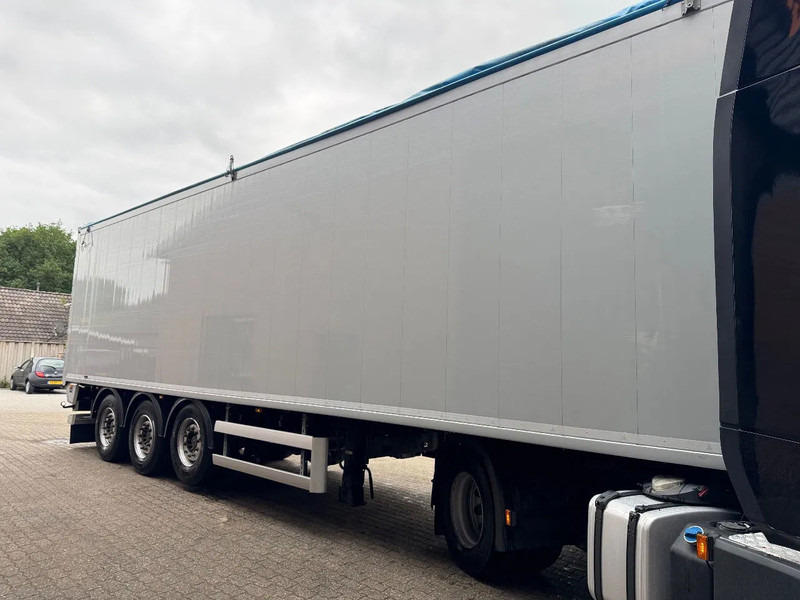Knapen Trailers K200 11M Agrar 71m3 Cargo Floor Liftas SAF Schijfremmen 6.920 KG - Gjysmë rimorkio me bazament të lëvizshëm: foto 4 Knapen Trailers K200 11M Agrar 71m3 Cargo Floor Liftas SAF Schijfremmen 6.920 KG - Gjysmë rimorkio me bazament të lëvizshëm: foto 4