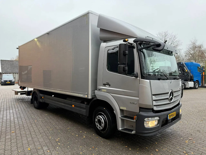 Mercedes-Benz Atego 1218 7.3M Koffer 1500KG LBW 323.826KM! NL Truck APK/TUV 26-04-2026 - Kamion vagonetë: foto 4 Mercedes-Benz Atego 1218 7.3M Koffer 1500KG LBW 323.826KM! NL Truck APK/TUV 26-04-2026 - Kamion vagonetë: foto 4