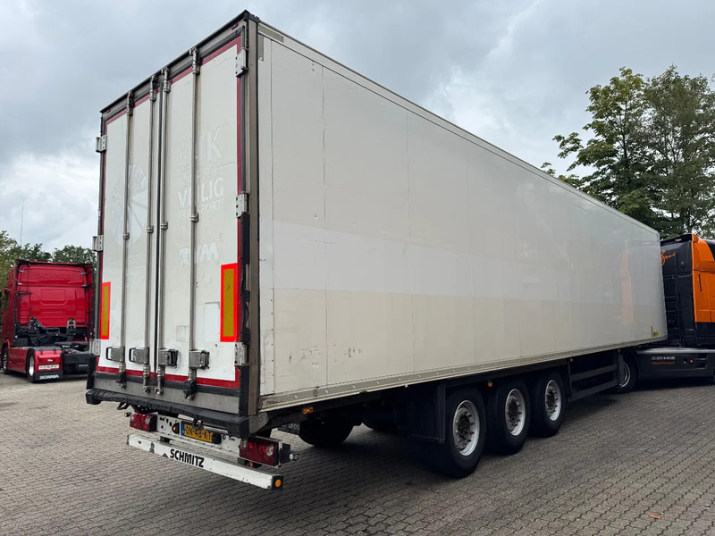 Schmitz Cargobull SKO 24 5x Meatrails Rohrbahnen Fleisch Carrier Vector 1950MT - Gjysmë rimorkio izotermike: foto 2 Schmitz Cargobull SKO 24 5x Meatrails Rohrbahnen Fleisch Carrier Vector 1950MT - Gjysmë rimorkio izotermike: foto 2