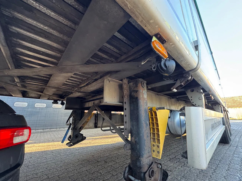 Gjysmë rimorkio me bazament të lëvizshëm kraker CF 200 92m3 Agrar Steering axle / Lenkachse Hogedrukreiniger: foto 18