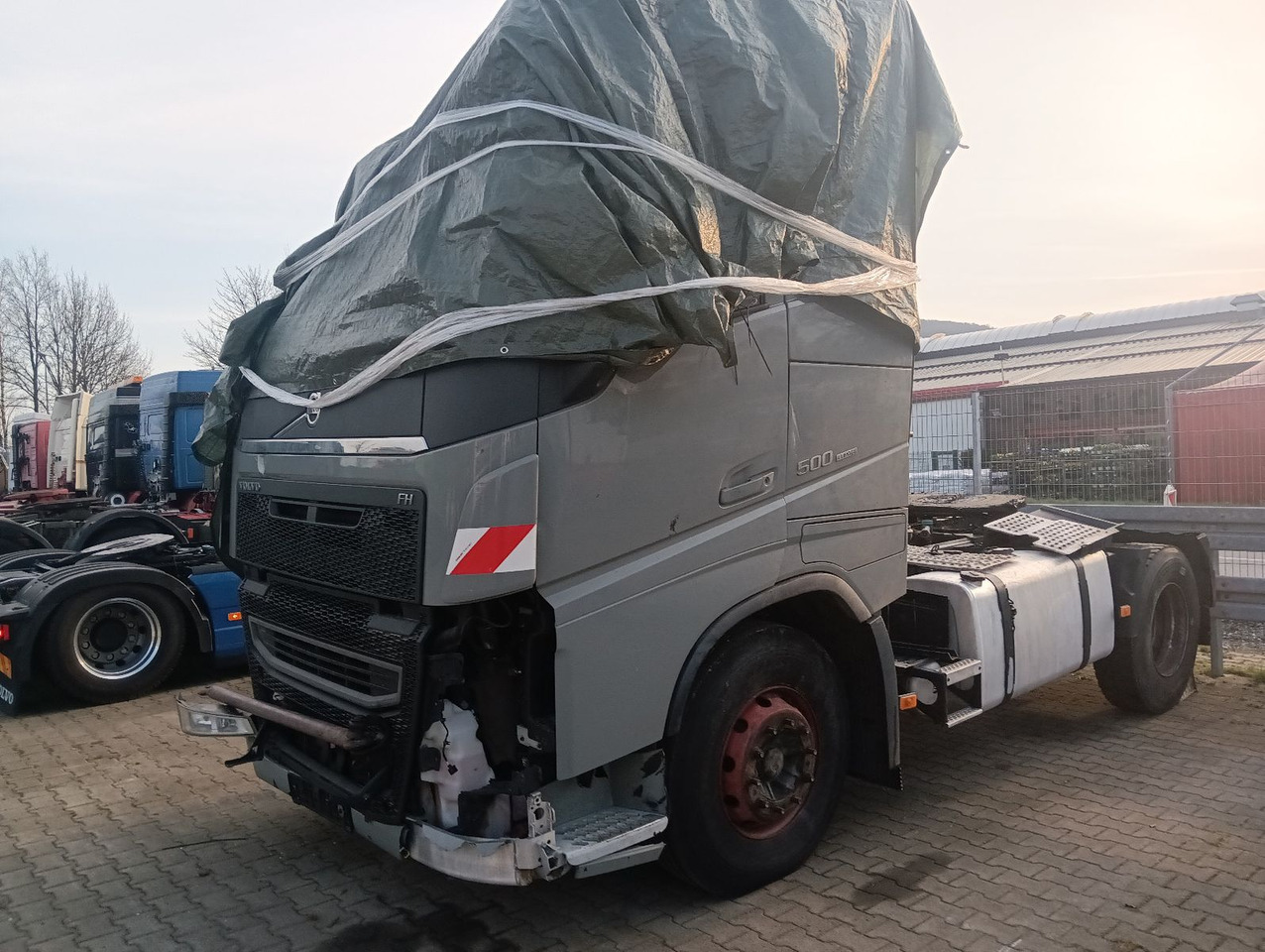 Volvo FH 500 Globe CRAWLER Hydr.,Luft/Luft Motor läuft - Gjysmë-kamion: foto 5 Volvo FH 500 Globe CRAWLER Hydr.,Luft/Luft Motor läuft - Gjysmë-kamion: foto 5