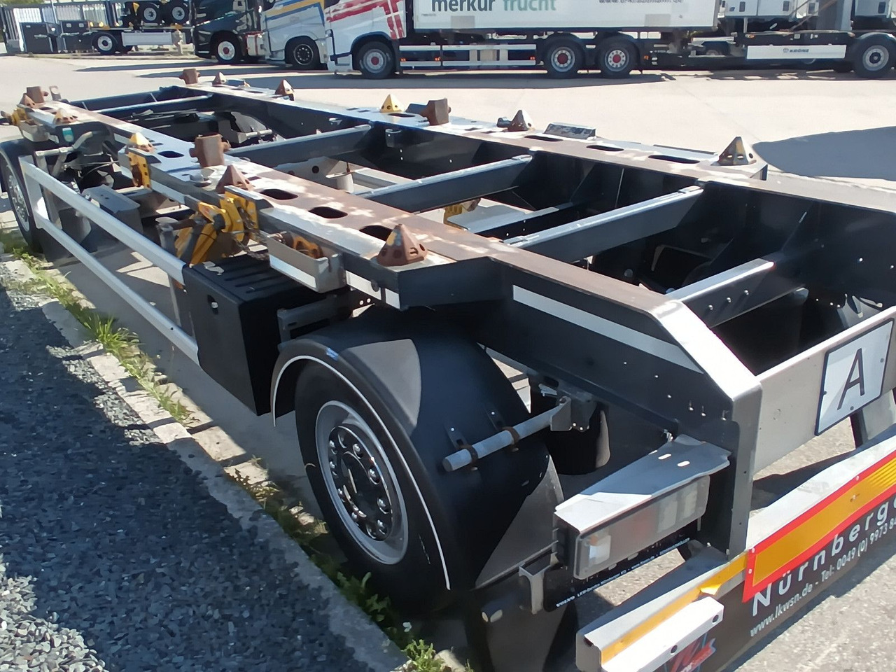 Hüffermann 2-A VARIO-CARRIER VERZINKT SAFETYFIX Reifen/TÜV - Rimorkio roll-off/ Skip loader: foto 4 Hüffermann 2-A VARIO-CARRIER VERZINKT SAFETYFIX Reifen/TÜV - Rimorkio roll-off/ Skip loader: foto 4