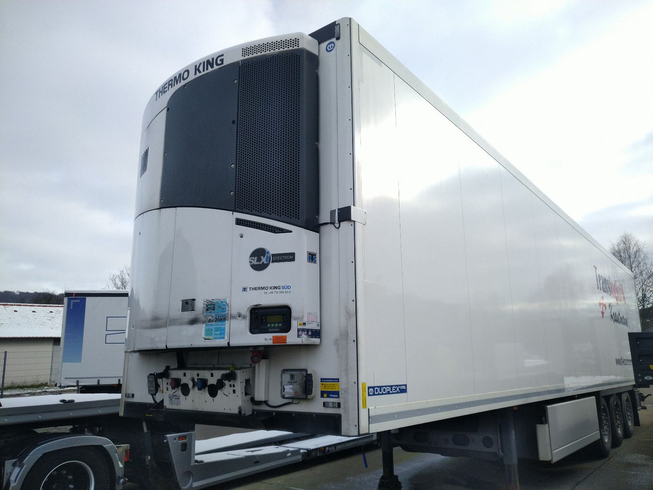 Krone SDR27eL4-MT Blumen BiTemp TK SLXi Double Rolltor - Gjysmë rimorkio me vagonetë të mbyllur: foto 1 Krone SDR27eL4-MT Blumen BiTemp TK SLXi Double Rolltor - Gjysmë rimorkio me vagonetë të mbyllur: foto 1