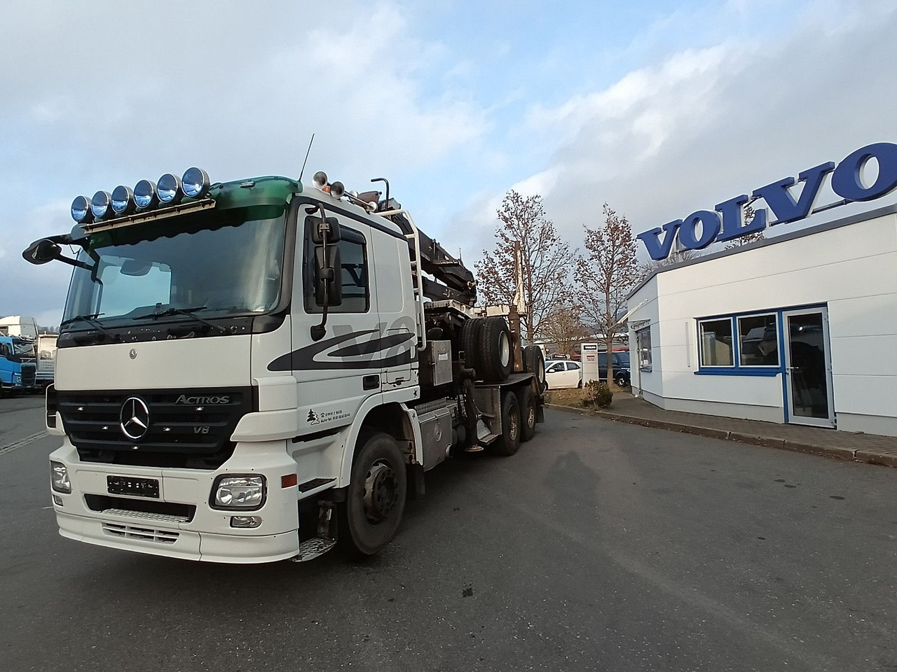 Mercedes-Benz V8 3355 6x4 Blatt/Blatt ATM/ATG GLOGGER EPSILON Mercedes-Benz V8 3355 6x4 Blatt/Blatt ATM/ATG GLOGGER EPSILON - Kamion për transport druri, Kamion me vinç: foto 3 Mercedes-Benz V8 3355 6x4 Blatt/Blatt ATM/ATG GLOGGER EPSILON Mercedes-Benz V8 3355 6x4 Blatt/Blatt ATM/ATG GLOGGER EPSILON - Kamion për transport druri, Kamion me vinç: foto 3