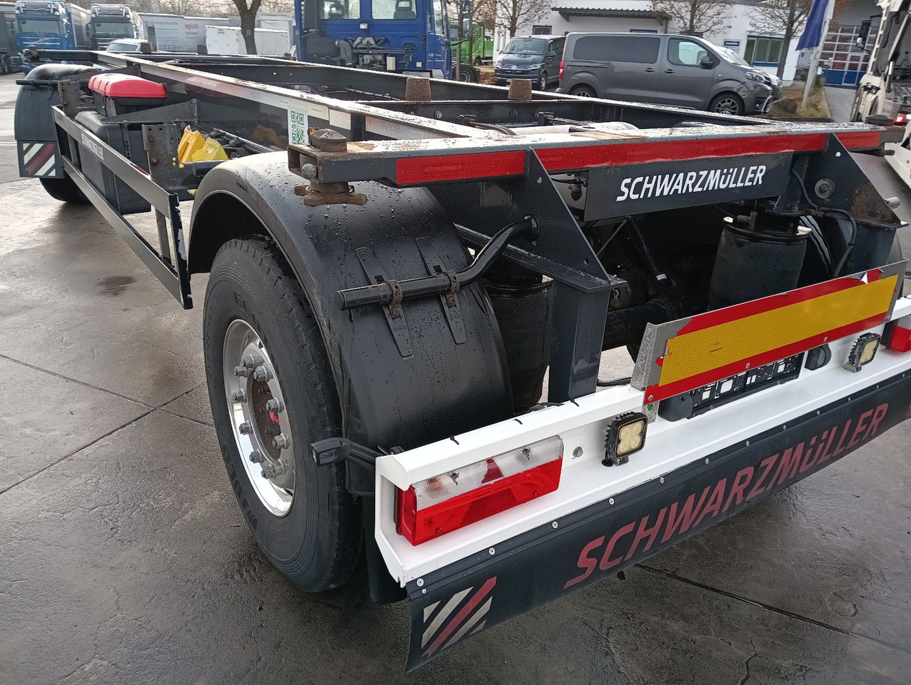 Schwarzmüller 2-A BDF 1,22/1,32 ALCOA Alufelgen ADR 120tkm TÜV Schwarzmüller 2-A BDF 1,22/1,32 ALCOA Alufelgen ADR 120tkm TÜV - Transportjer kontejnerësh/ Rimorkio me karroceri të çmontueshme: foto 3 Schwarzmüller 2-A BDF 1,22/1,32 ALCOA Alufelgen ADR 120tkm TÜV Schwarzmüller 2-A BDF 1,22/1,32 ALCOA Alufelgen ADR 120tkm TÜV - Transportjer kontejnerësh/ Rimorkio me karroceri të çmontueshme: foto 3
