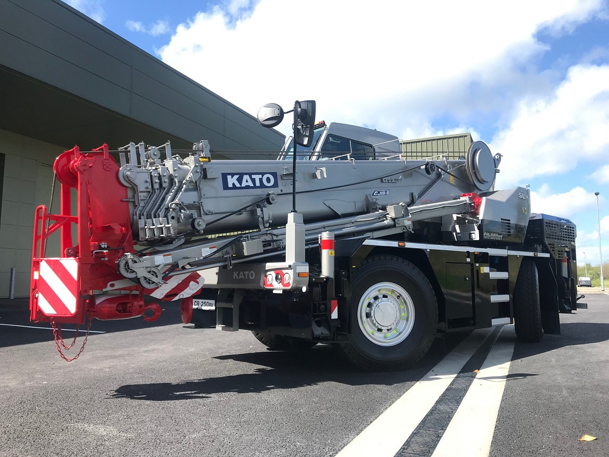 KATO CR-250Rv - 25 Ton City Crane - Autovinç: foto 3 KATO CR-250Rv - 25 Ton City Crane - Autovinç: foto 3