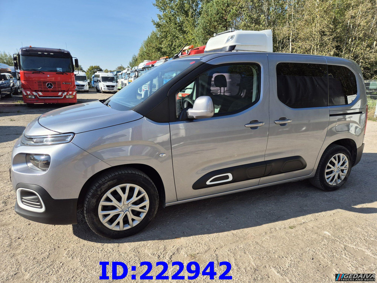 CITROEN Berlingo - Veturë: foto 1 CITROEN Berlingo - Veturë: foto 1
