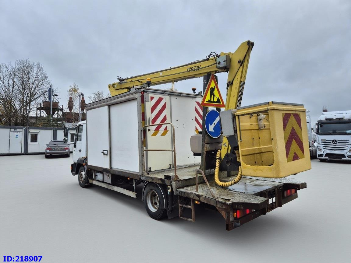 MAN LE 220C + Sky King 179TV - Platformë ajrore e montuar në kamion, Mjet bujqësor/ Special: foto 5 MAN LE 220C + Sky King 179TV - Platformë ajrore e montuar në kamion, Mjet bujqësor/ Special: foto 5