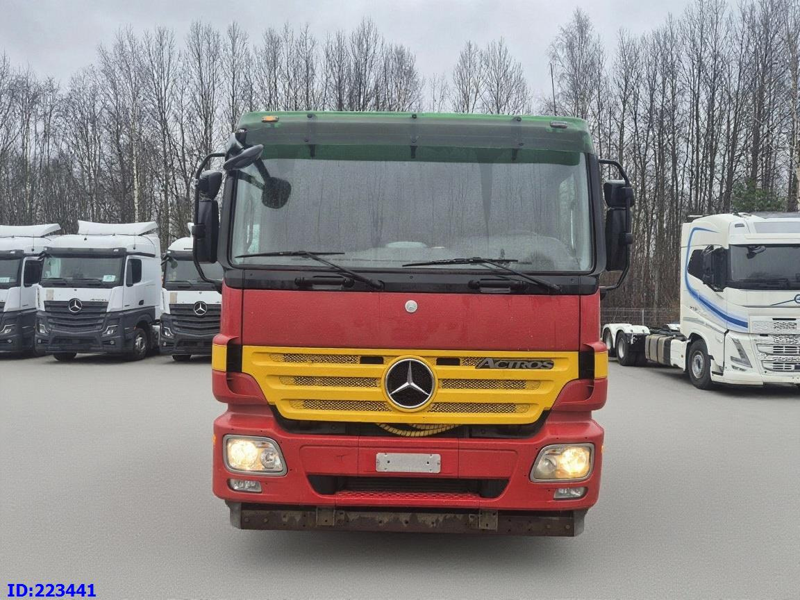 MERCEDES-BENZ Actros 2636 6X4 (3pedals) - Kamion kabinë-shasi: foto 2 MERCEDES-BENZ Actros 2636 6X4 (3pedals) - Kamion kabinë-shasi: foto 2