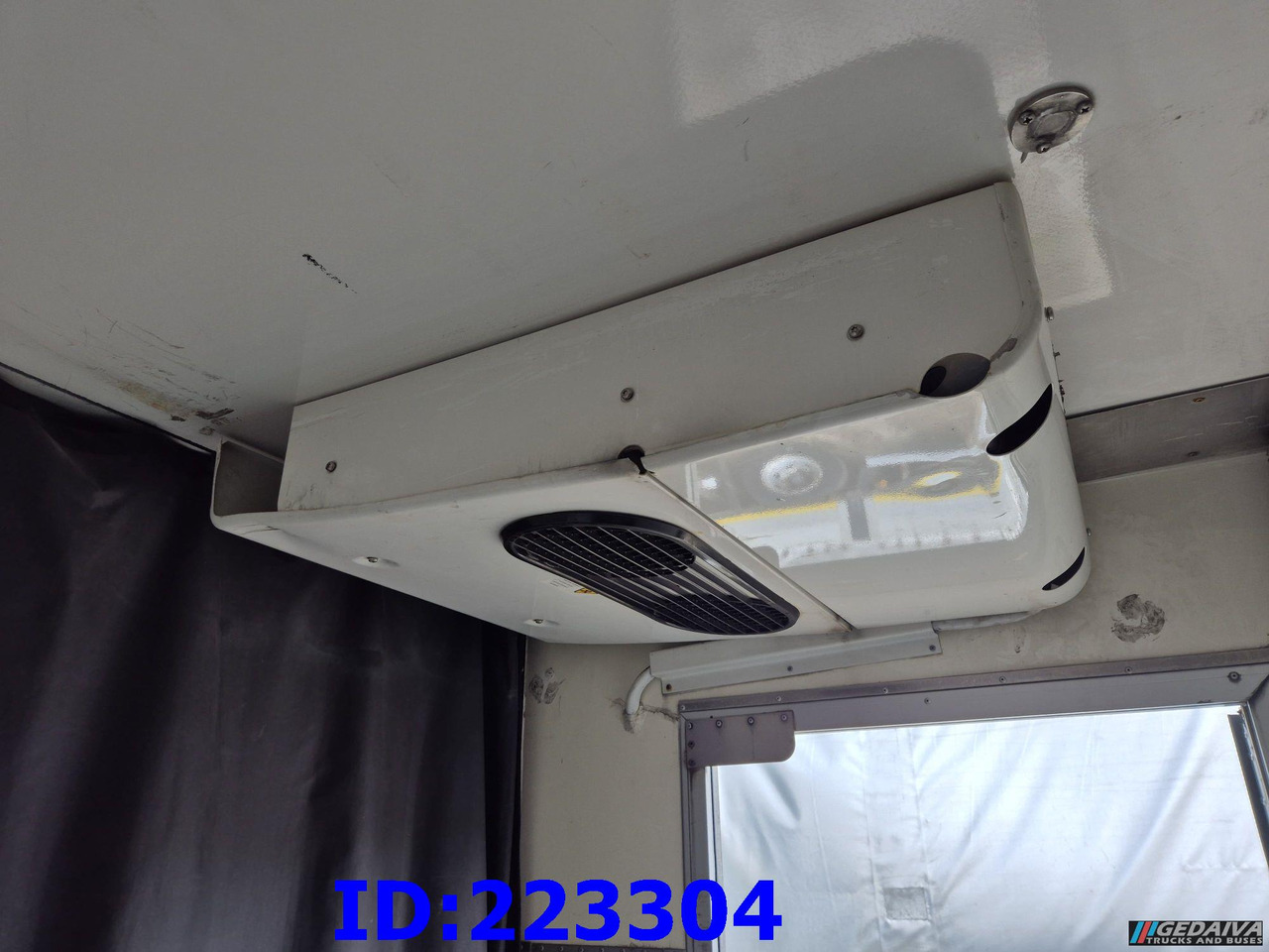 Kamion frigorifer MERCEDES-BENZ Axor 1829 Euro5: foto 8