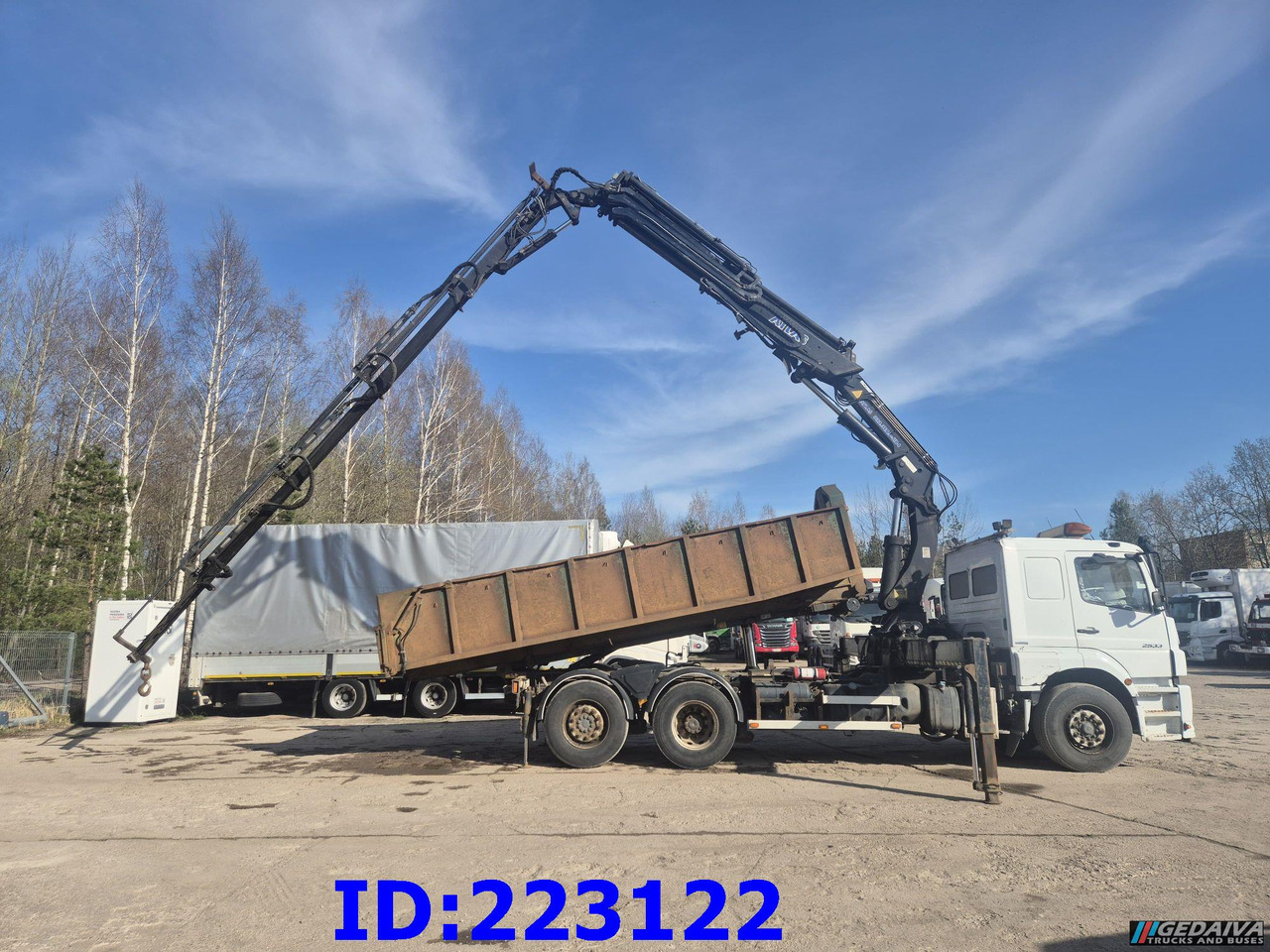 MERCEDES-BENZ Axor 2533 6x2 + Atlas 332.3E Crane - Kamion vetëshkarkues: foto 5 MERCEDES-BENZ Axor 2533 6x2 + Atlas 332.3E Crane - Kamion vetëshkarkues: foto 5