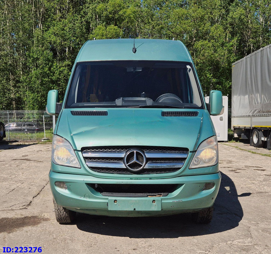 MERCEDES-BENZ Sprinter 516 - VIP - 23 Places - Minibus, Furgon pasagjerësh: foto 2 MERCEDES-BENZ Sprinter 516 - VIP - 23 Places - Minibus, Furgon pasagjerësh: foto 2