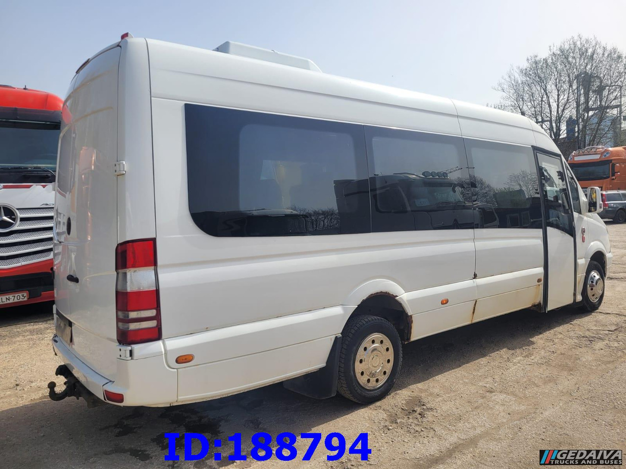 MERCEDES-BENZ Sprinter 518 - Kasten VIP - 20 Seater - Autobus urban: foto 5 MERCEDES-BENZ Sprinter 518 - Kasten VIP - 20 Seater - Autobus urban: foto 5