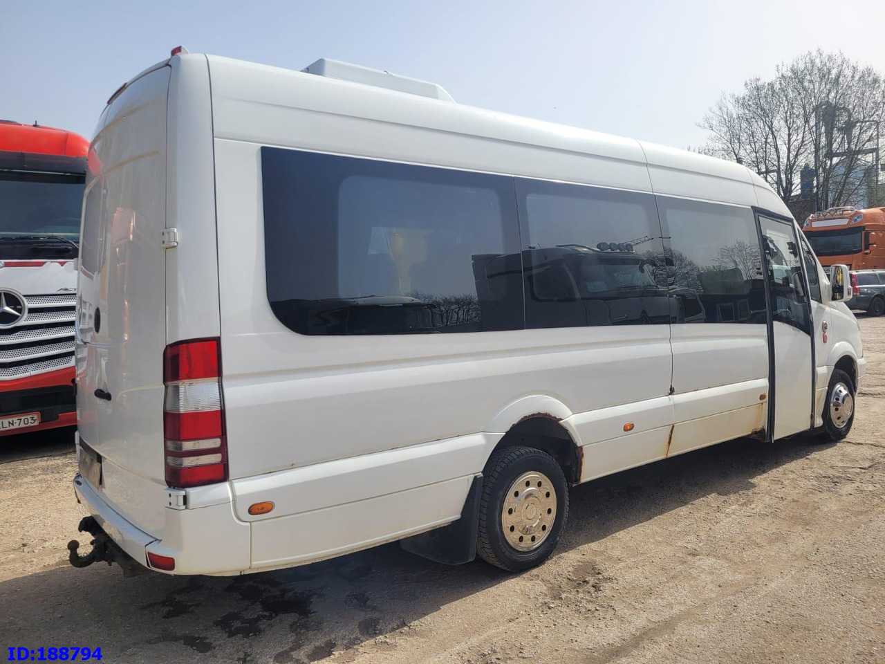 MERCEDES-BENZ Sprinter 518 - Kasten VIP - 20 Seater - Autobus urban: foto 5 MERCEDES-BENZ Sprinter 518 - Kasten VIP - 20 Seater - Autobus urban: foto 5