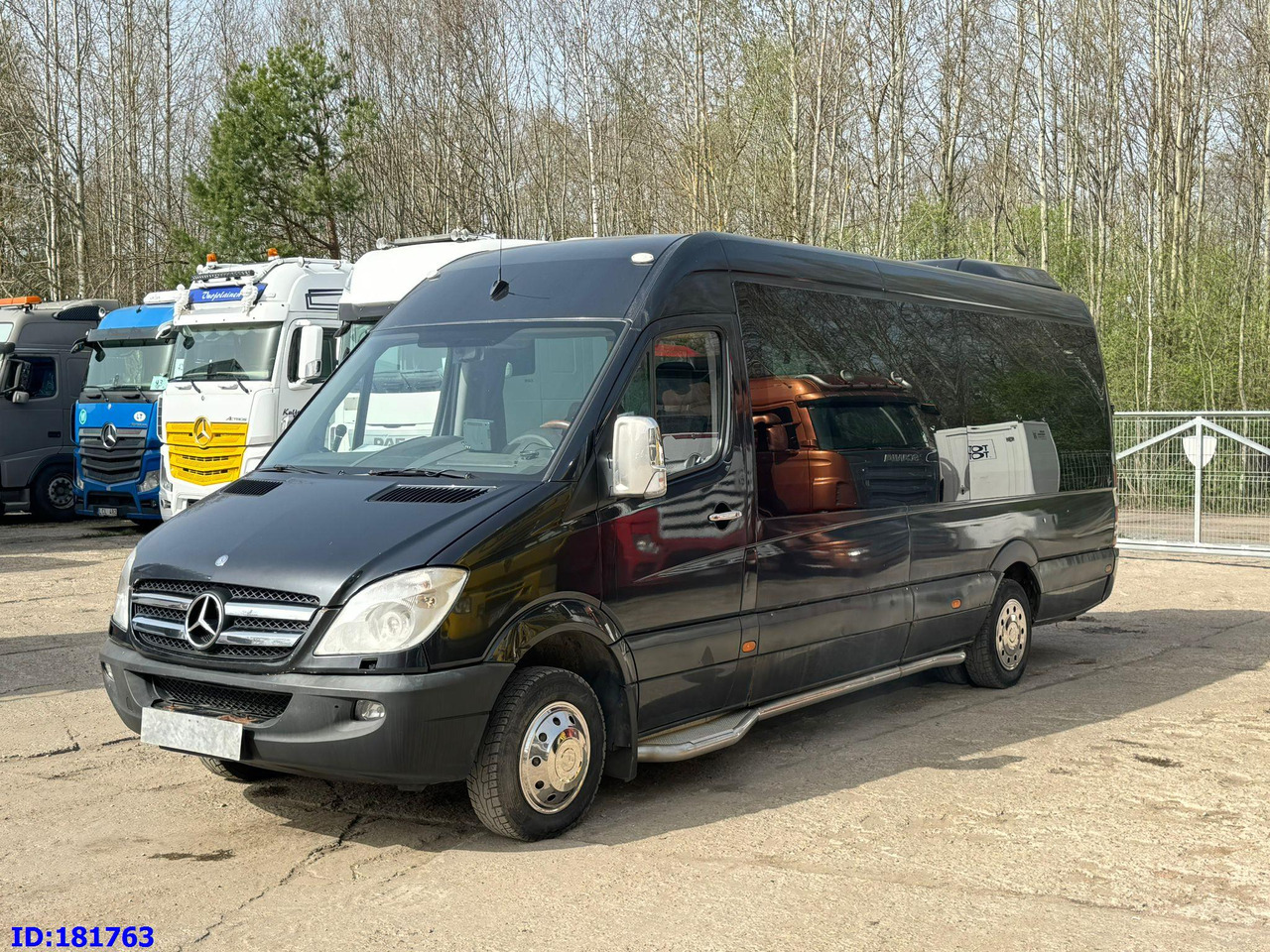 MERCEDES-BENZ Sprinter 518 - VIP - 17 Seater - Minibus, Furgon pasagjerësh: foto 1 MERCEDES-BENZ Sprinter 518 - VIP - 17 Seater - Minibus, Furgon pasagjerësh: foto 1