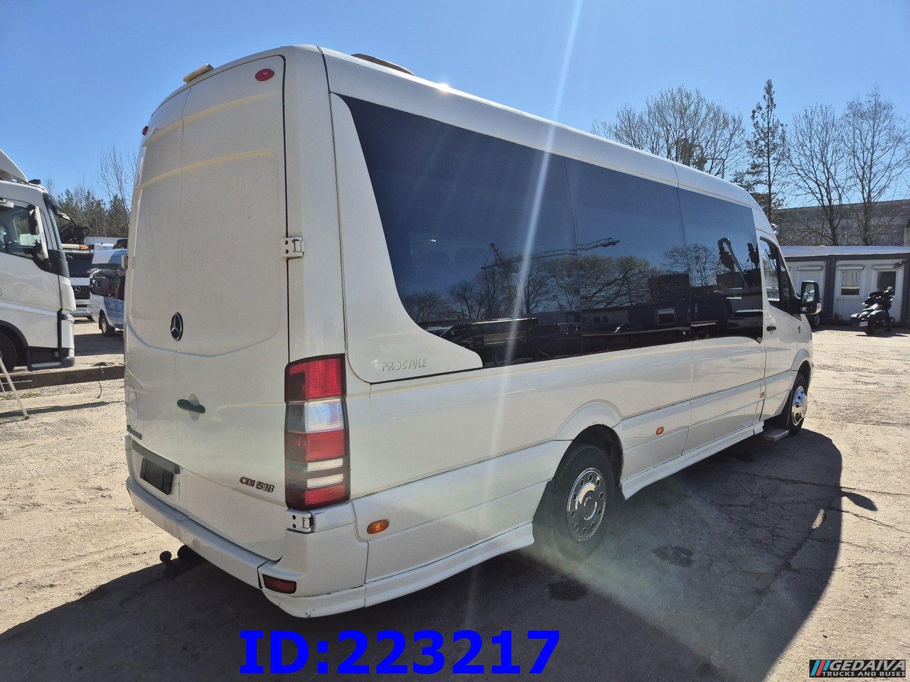 MERCEDES-BENZ Sprinter 518 VIP Prostyle 17-Place (Motor defekt) - Autobus urban: foto 3 MERCEDES-BENZ Sprinter 518 VIP Prostyle 17-Place (Motor defekt) - Autobus urban: foto 3